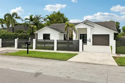 6816 SW 89th Court Miami FL 33173