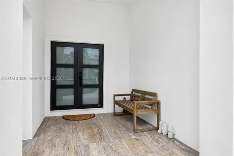 6816 SW 89th Court Miami FL 33173