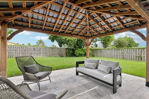 6816 SW 89th Court Miami FL 33173