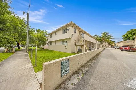 931 SW 3rd Street Miami FL 33130