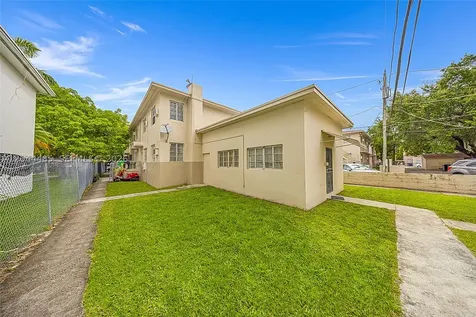 931 SW 3rd Street Miami FL 33130