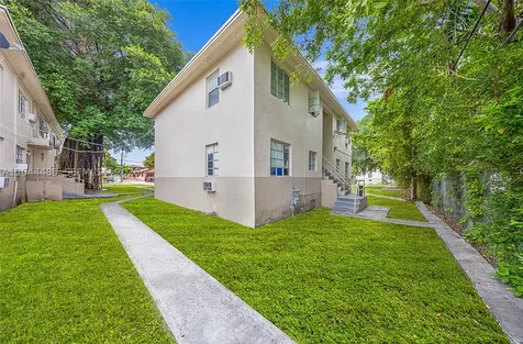 931 SW 3rd Street Miami FL 33130