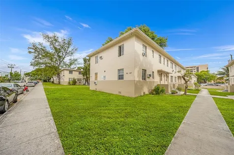 931 SW 3rd Street Miami FL 33130