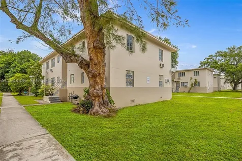 931 SW 3rd Street Miami FL 33130