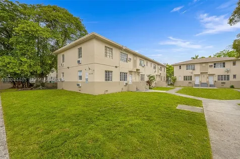 931 SW 3rd Street Miami FL 33130