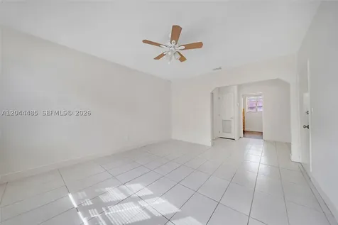931 SW 3rd Street Miami FL 33130