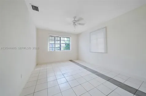 931 SW 3rd Street Miami FL 33130