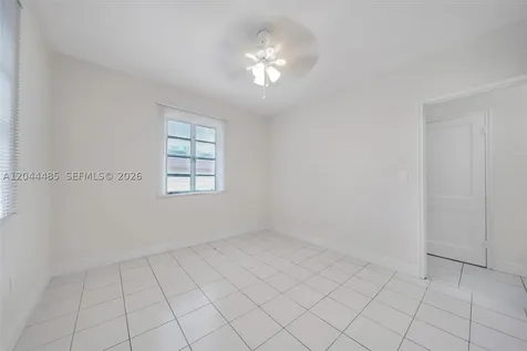 931 SW 3rd Street Miami FL 33130