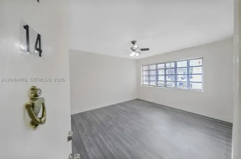 931 SW 3rd Street Miami FL 33130