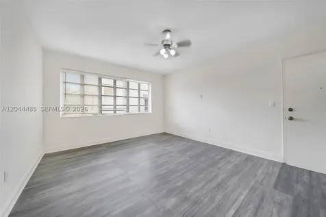 931 SW 3rd Street Miami FL 33130