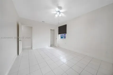 931 SW 3rd Street Miami FL 33130