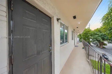 731 SW 5th Street Miami FL 33130