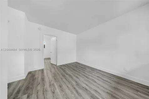 731 SW 5th Street Miami FL 33130