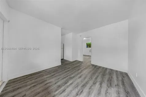 731 SW 5th Street Miami FL 33130