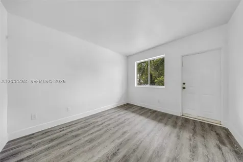 731 SW 5th Street Miami FL 33130