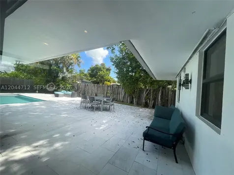 2115 Alamanda Drive North Miami FL 33181