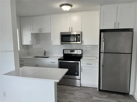 495 NW 43rd Court Oakland Park FL 33309