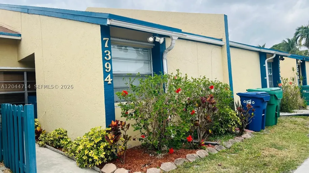 7394 NW 34th Street Lauderhill FL 33319