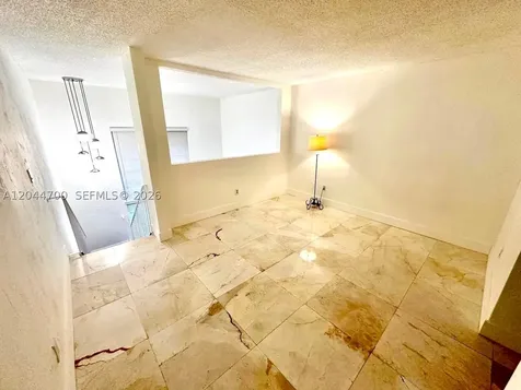 10901 N Kendall Drive Miami FL 33176