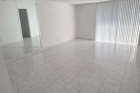 10090 NW 80th Court Hialeah Gardens FL 33016