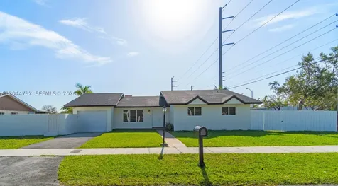 7125 SW 93rd Court Miami FL 33173