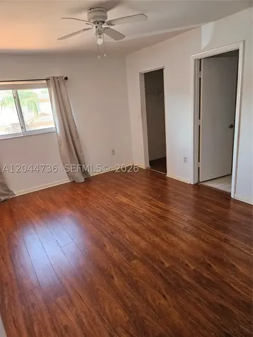 20 San Simeon Way Miami FL 33179