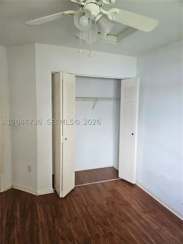 20 San Simeon Way Miami FL 33179
