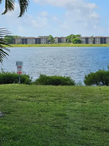 20 San Simeon Way Miami FL 33179