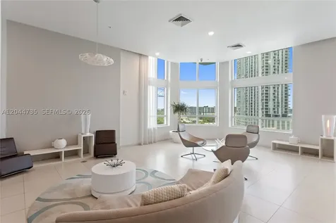 1900 N Bayshore Drive Miami FL 33132