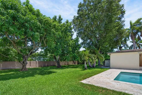 6255 SW 120th Street Pinecrest FL 33156