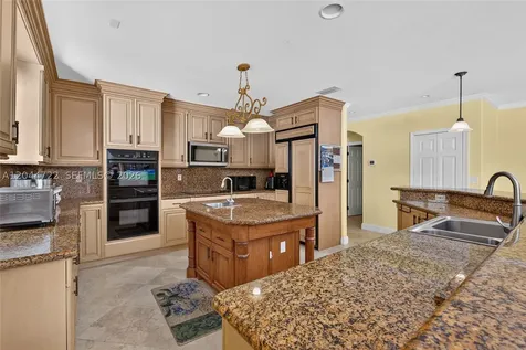 6255 SW 120th Street Pinecrest FL 33156
