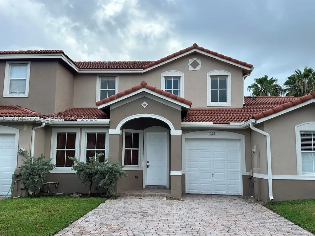 13741 SW 274th Terrace Homestead FL 33032