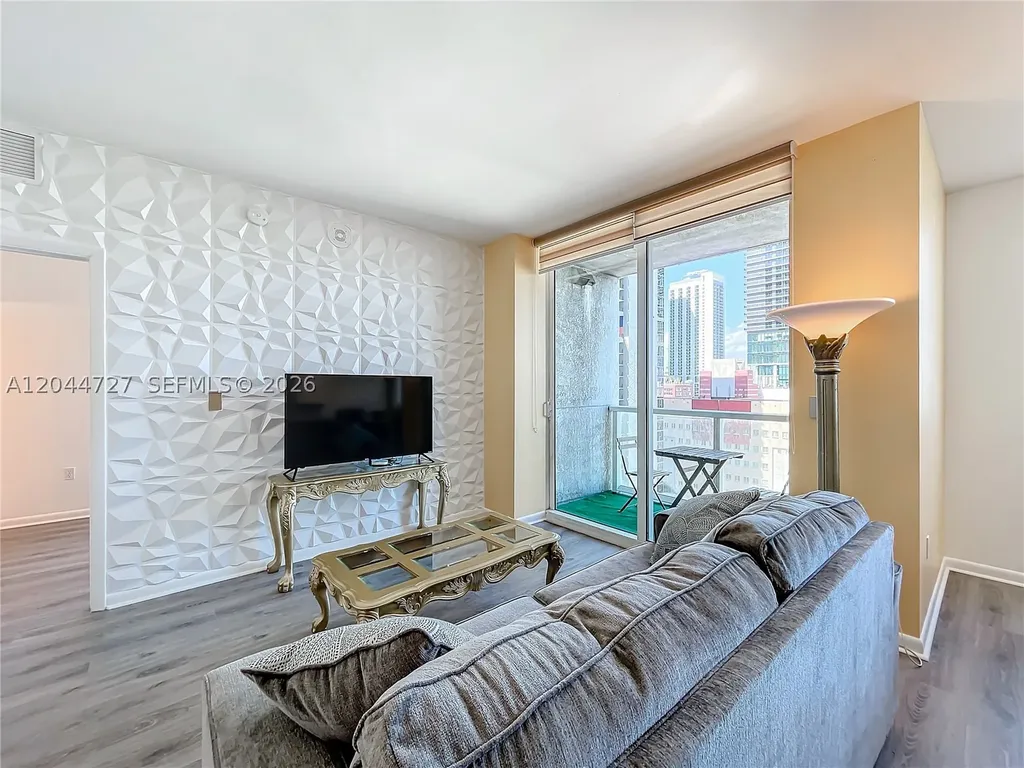 244 Biscayne Boulevard Miami FL 33132