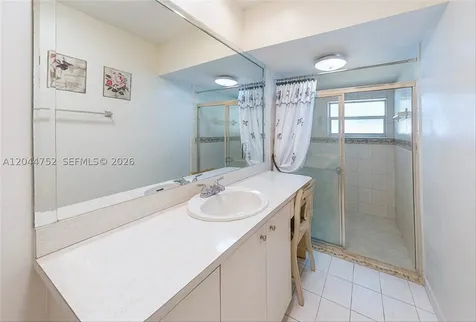 7281 SW 13th Terrace Miami FL 33144