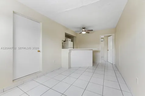 7281 SW 13th Terrace Miami FL 33144