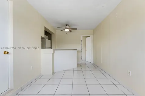 7281 SW 13th Terrace Miami FL 33144
