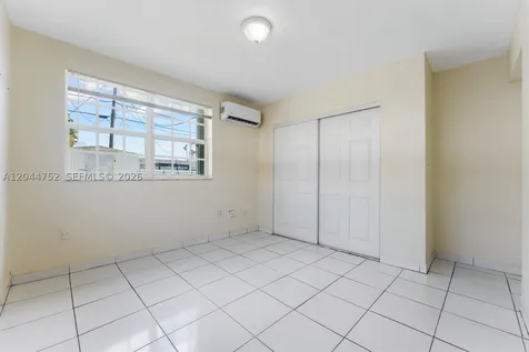 7281 SW 13th Terrace Miami FL 33144