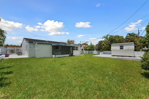 7281 SW 13th Terrace Miami FL 33144