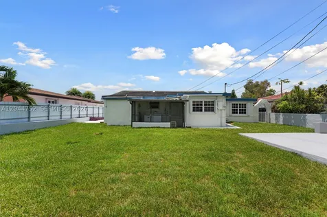 7281 SW 13th Terrace Miami FL 33144