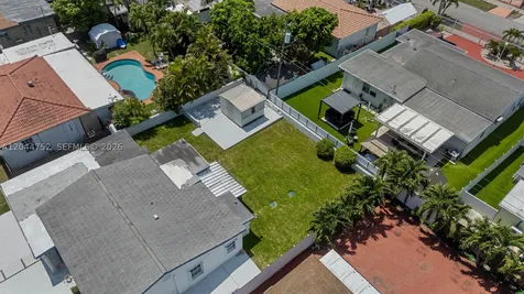 7281 SW 13th Terrace Miami FL 33144