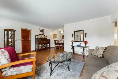 7281 SW 13th Terrace Miami FL 33144