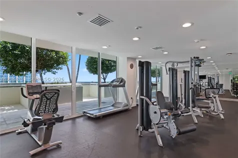 5025 Collins Avenue Miami Beach FL 33140