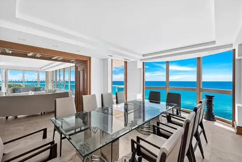 5025 Collins Avenue Miami Beach FL 33140