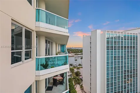 5025 Collins Avenue Miami Beach FL 33140