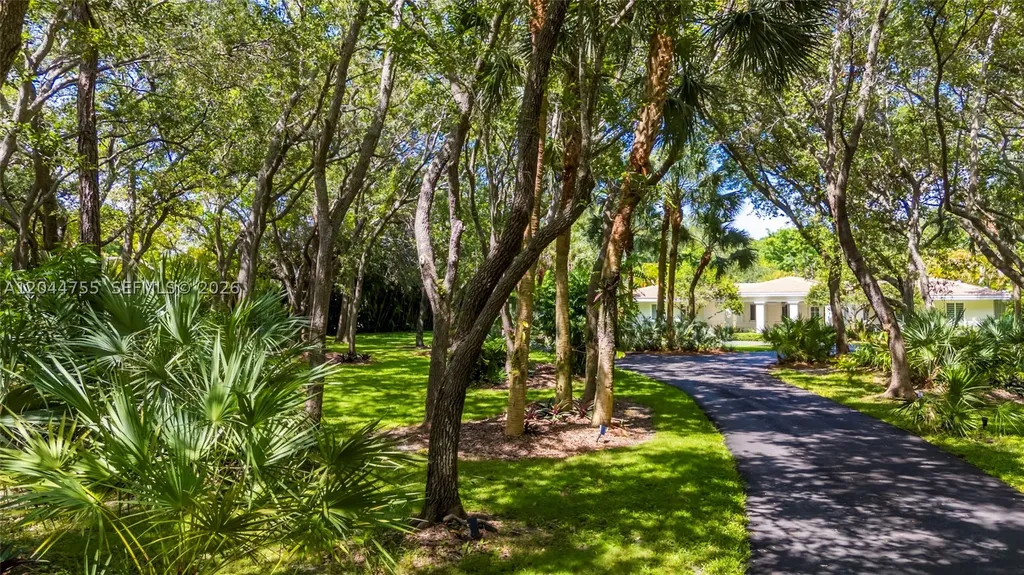 12121 SW 64th Avenue Pinecrest FL 33156