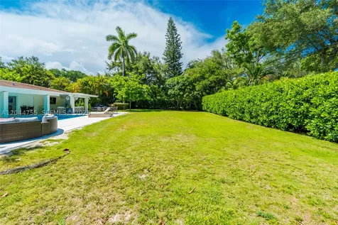 12121 SW 64th Avenue Pinecrest FL 33156