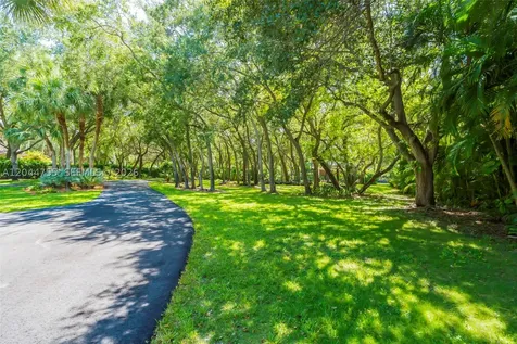 12121 SW 64th Avenue Pinecrest FL 33156