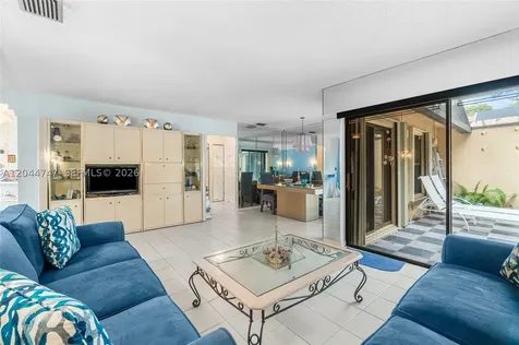 3953 Cocoplum Circle Coconut Creek FL 33063