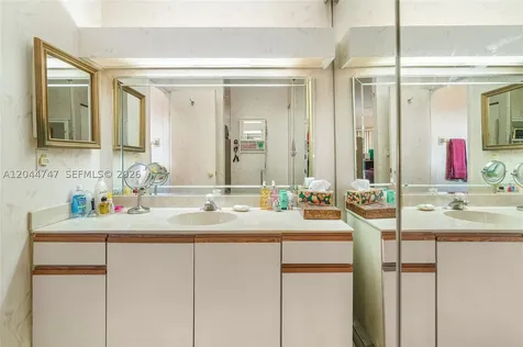 3953 Cocoplum Circle Coconut Creek FL 33063