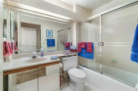 3953 Cocoplum Circle Coconut Creek FL 33063